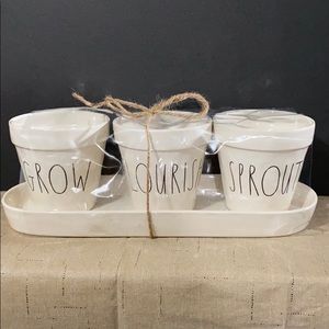 Rae Dunn Ceramic Flower Pot Set